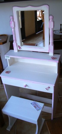 Juego funcional, tocador infantil.